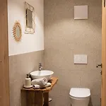 Boutique Hof - Alpine Hideaway *