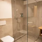 Boutique Hof - Alpine Hideaway Appartement *