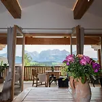 Boutique Hof - Alpine Hideaway