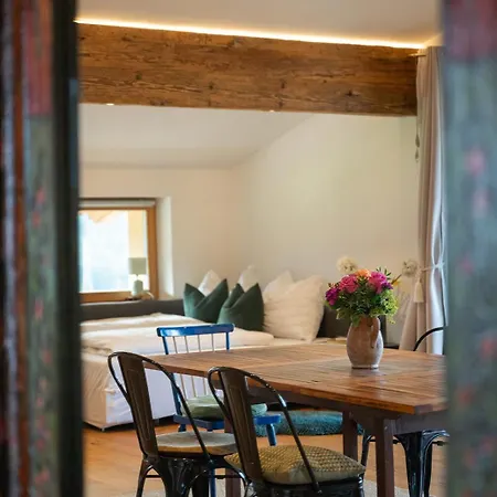 Yogahof - Boutique Alpine Hideaway
