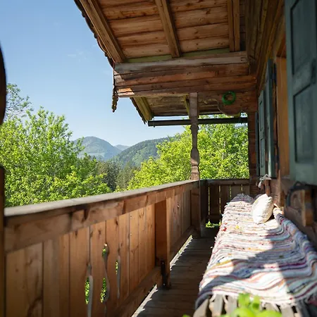 Yogahof - Boutique Alpine Hideaway *